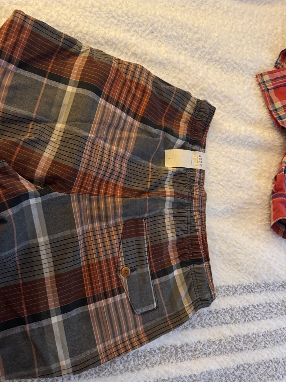 American Eagle Outfitters Kids Red Plaid Shirt and Multicolor Plaid Shorts Set - Picture 4 of 4